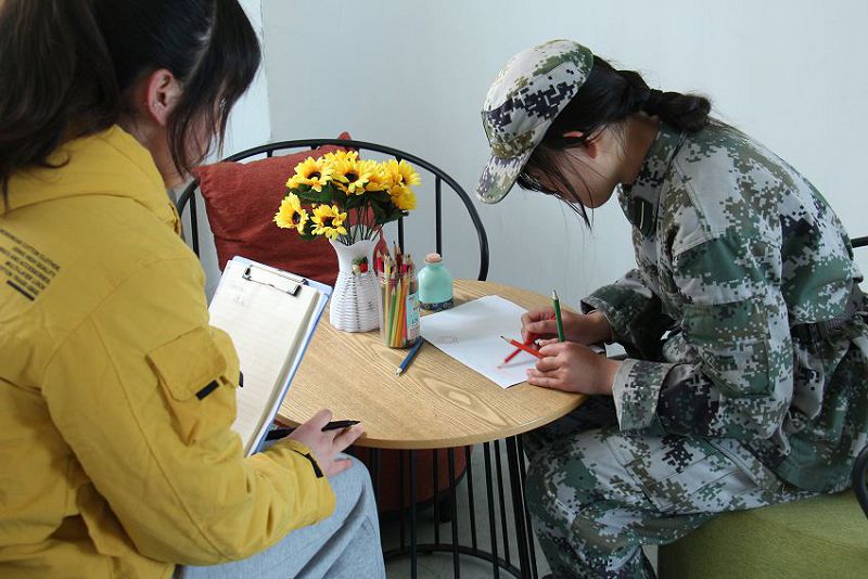 湖北封闭式学校