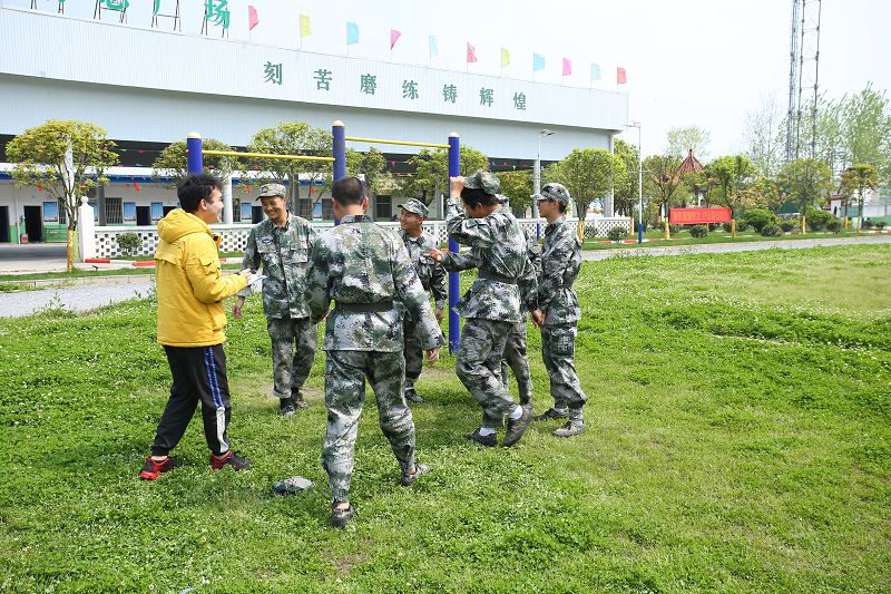 湖北问题青少年管教学校解析家庭教育有什么样