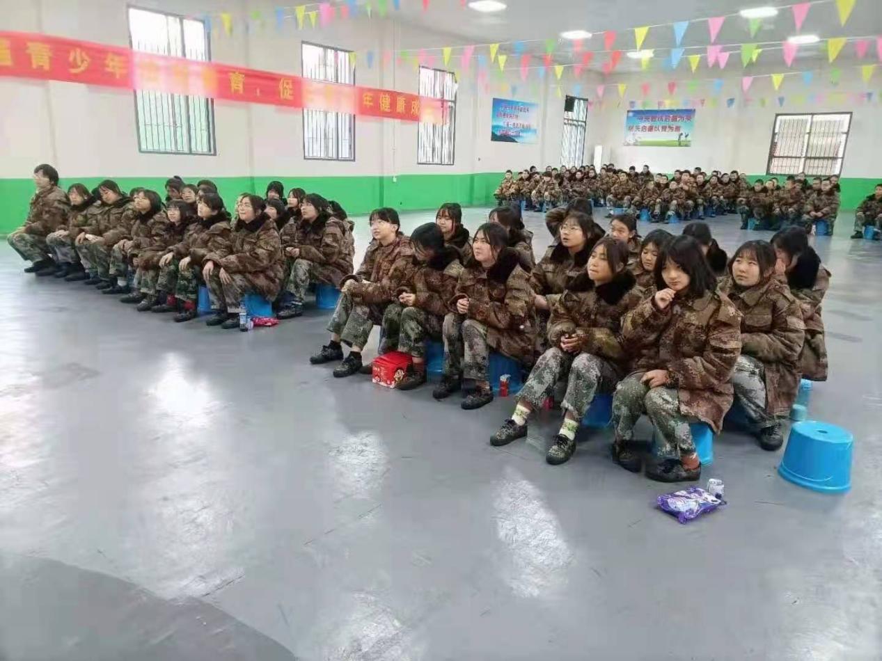 正苗启德表彰大会